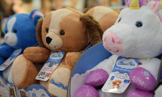 Amazon и eBay прекратили продажу опасных умных игрушек