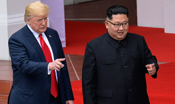 Как прошла историческая встреча Трампа и Ким Чен Ына