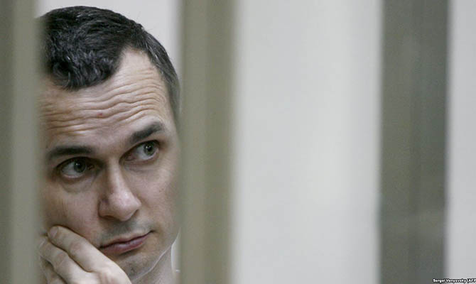 Сенцов отказался просить президента РФ о помиловании, - адвокат
