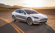 Илон Макс заявил о намерении увеличить объемы выпуска Tesla Model 3 до 6 тыс. в неделю