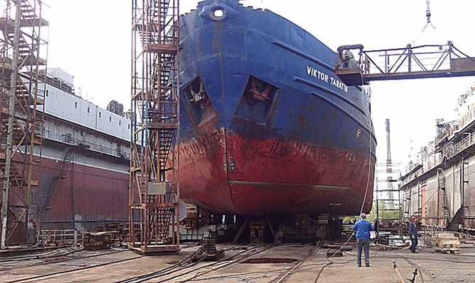 Завод Новинского признан банкротом