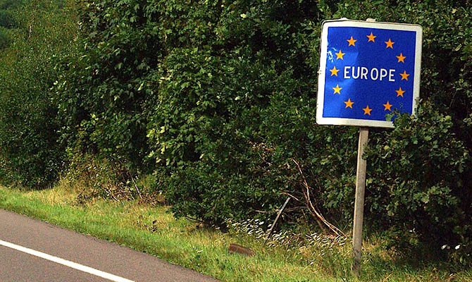Украинцы стали чаще ездить в ЕС