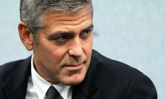 Джордж Клуни попал в аварию в Италию и доставлен в больницу