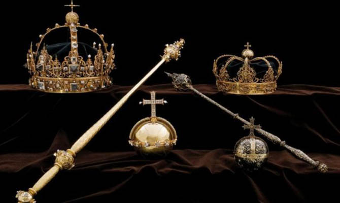 В Швеции украли королевские короны XVII века