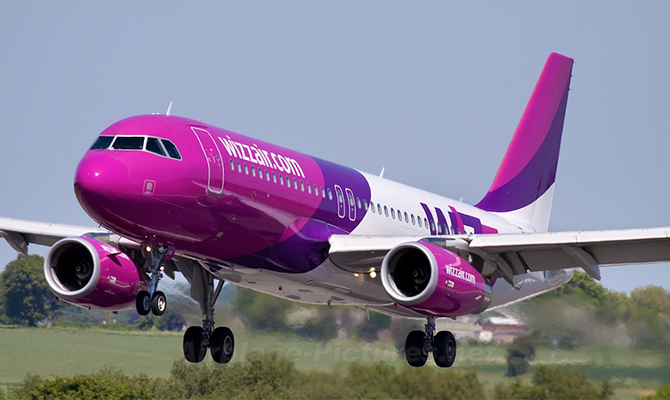 Wizz Air объявил о запуске 4 новых рейсов из Украины