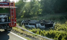 В Венгрии перевернулся микроавтобус с украинцами, есть пострадавшие