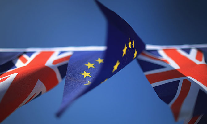 Великобритания и ЕС обсуждают перенос срока сделки по Brexit, - Bloomberg