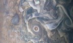 NASA показало удивительный облачный пейзаж на Юпитере