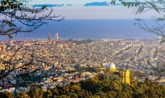 Названы европейские города, страдающие от наплыва туристов