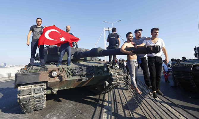 В Турции значительно смягчили условия предоставления гражданства иностранцам