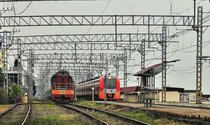 «Укрзализныця» потратит 150 млн евро на электрификацию железной дороги в районе портов
