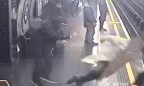 Бывшего главу Евротоннеля на камеру столкнули под поезд