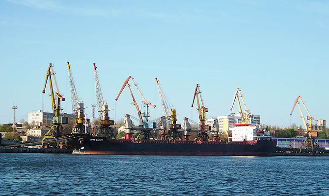 Украинские порты потеряли миллиард из-за действий РФ в Азовском море