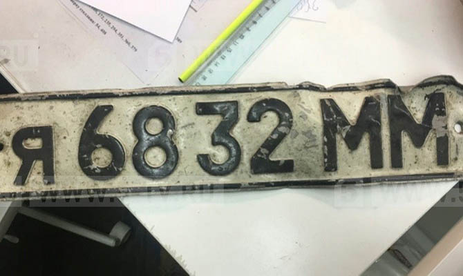 В России продадут номерной знак машины, на которой разбился Цой