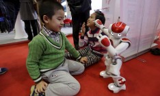 Искусственный интеллект помогает в воспитании детей в Китае