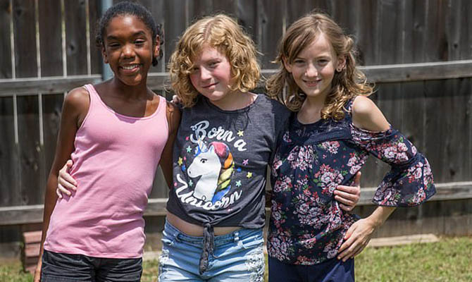 В США трое друзей решили стать «подругами»