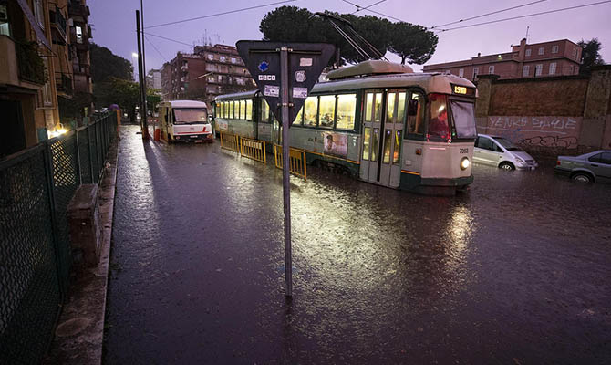 В половине Италии ввели чрезвычайное положение из-за непогоды