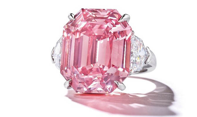 Бриллиант Pink Legacy поставил новый мировой рекорд