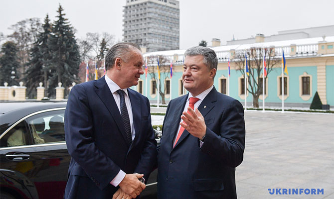 Порошенко заявляет, что со Словакией Украина еще не поссорилась