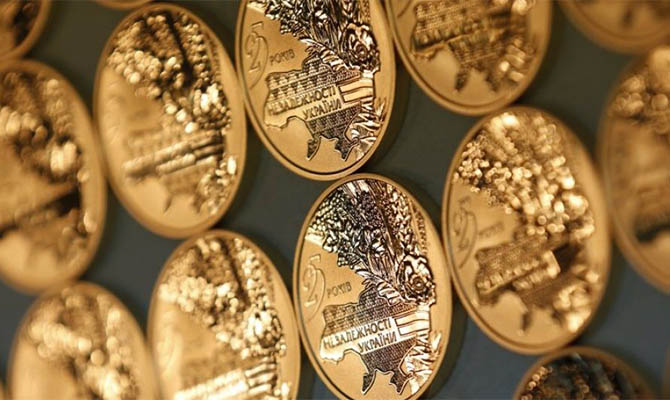 Нацбанк продал золотых монет почти на 3 миллиона