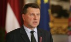 Президент Латвии посетил район проведения ООС