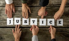 Словарь Уэбстера назвал слово 2018 года