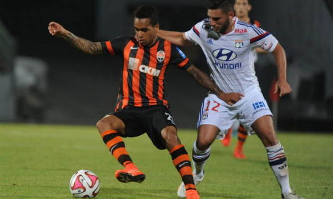 Стали известны соперники Шахтера и Динамо в плей-офф Лиги Европы