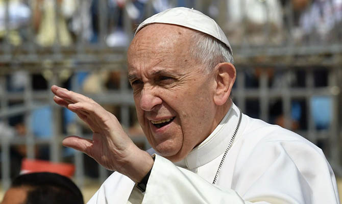 Папа римский в рождественском послании призвал к окончанию войны в Украине и Сирии