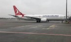 Во Львовском аэропорту самолет Turkish Airlines выкатился за пределы посадочной полосы