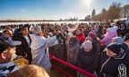 Митрополит Онуфрий освятил воды Днепра