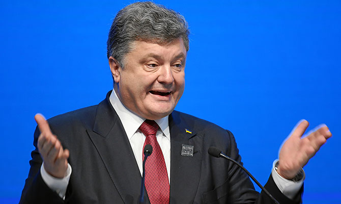 Порошенко раздал награды участникам Майдана, активистам и своему спичрайтеру
