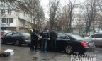 В Киеве в элитном «Мерседесе» обнаружили мужчину с простреленной головой