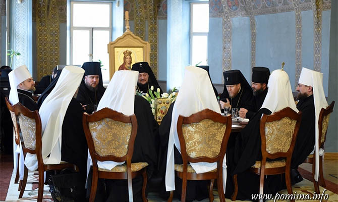 Синод ПЦУ выступил против литургии греко-католиков в Софии Киевской