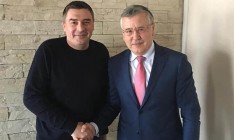 В пользу Гриценко снялся еще один кандидат