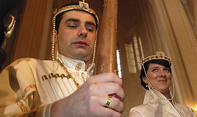 Потомки грузинских царей начали судиться за фамилию