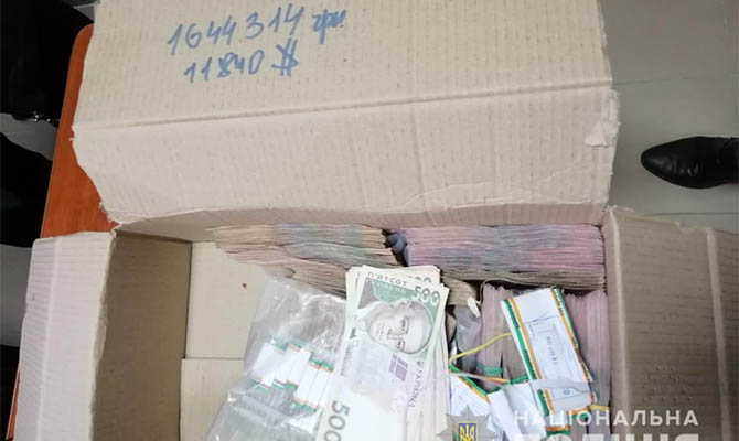 В Черкассах полиция «на горячем» зафиксировала подкуп избирателей в пользу «кандидата П»