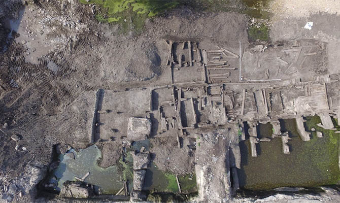 В Киеве археологи откопали улицу XVII-XVIII веков