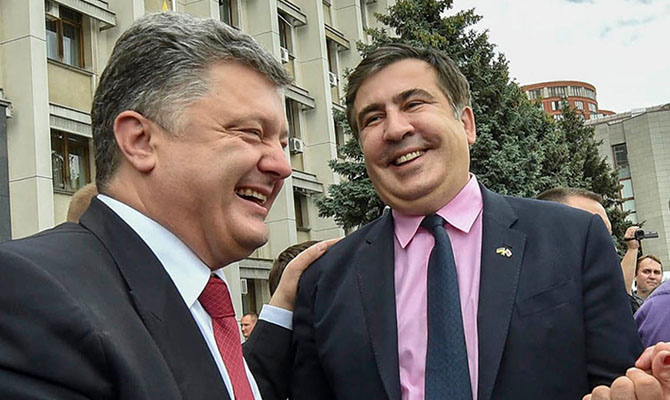 Саакашвили уверяет, что Порошенко не алкоголик