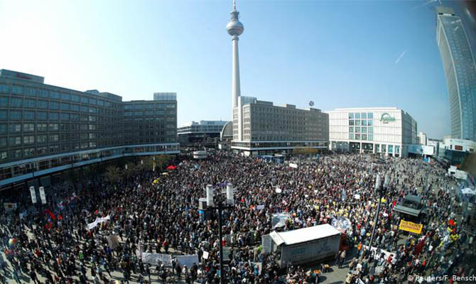 Немцы вышли на протесты против растущих квартплат