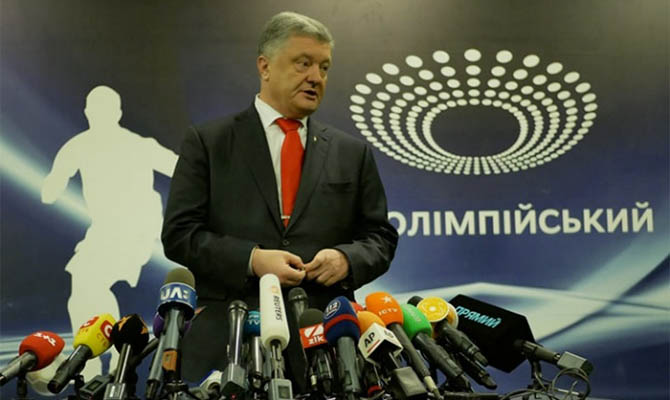 Порошенко обещает уважать выбор украинского народа и признать поражение