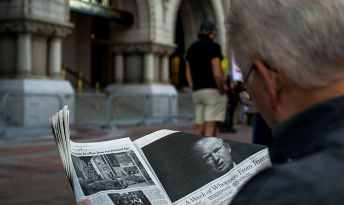 Журналисты The New York Times и The Wall Street Journa получили Пулитцера за расследования о Трампе