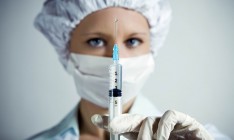 Минздрав дополнительно закупит вакцины КПК за счет сэкономленных на международных закупках средств