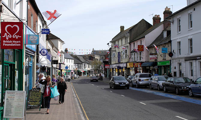 Ведущие партии терпят поражение на региональных выборах в Великобритании