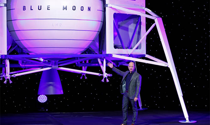 Миллиардер Джефф Безос представил макет аппарата для посадки на Луну