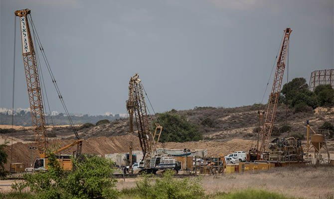 США хотят «купить» урегулирование конфликта на Ближнем Востоке за $68 млрд