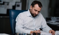 За всех мажоритарщиков Зеленского в Киеве отвечает смотрящий Коломойского Вавриш, – источники