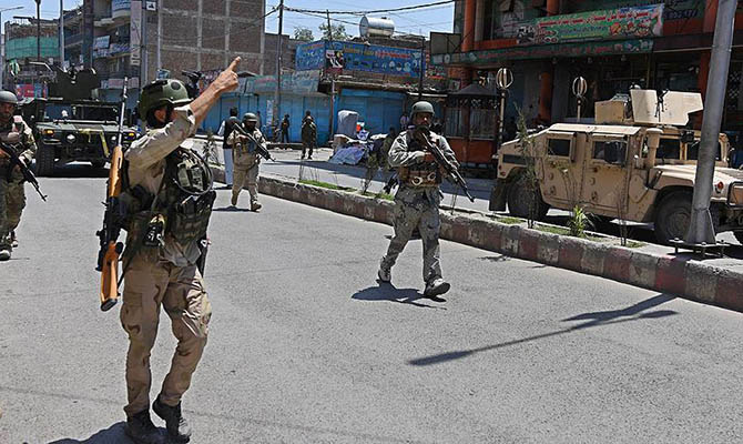 Количество пострадавших в Кабуле превысило сто человек