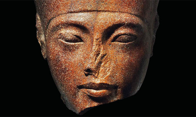 В Британии вопреки протестам Египта продадут голову Тутанхамона