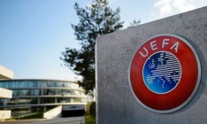 УЕФА наказала Украинскую ассоциацию футбола за поведение болельщиков на матче с Сербией