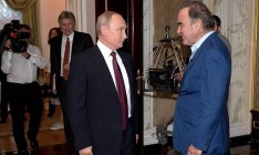 Оливер Стоун попросил Путина стать крестным его дочери